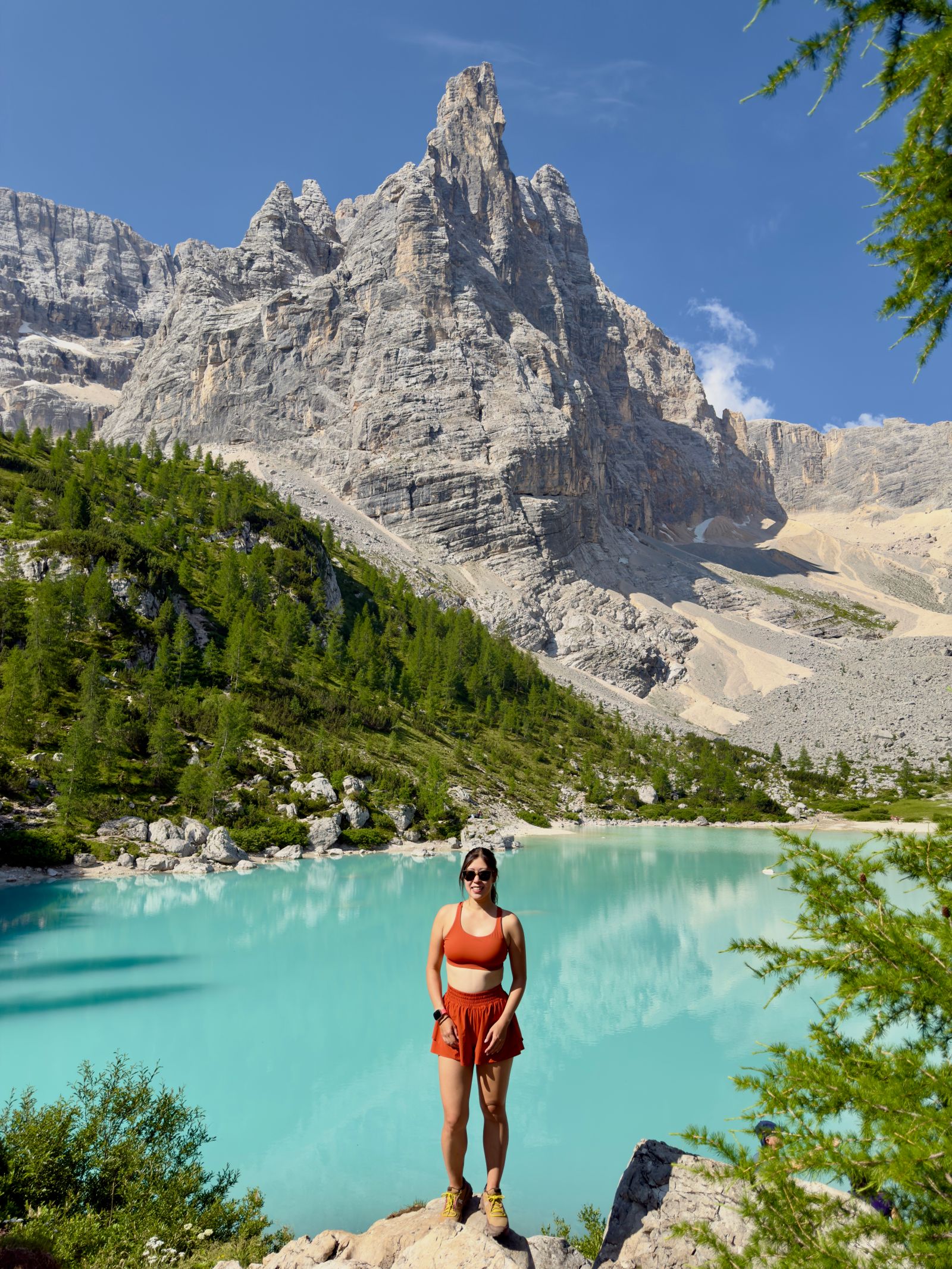 Lago di Sorapis and Dito di Dio Spire